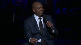 ‘SNL’: Dave Chappelle Pleads With Trump to ‘Do Better This Time,’ Urges Empathy for Palestinians in Monologue | Video