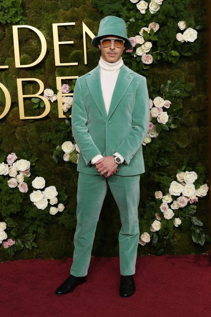 Jeremy Strong’s Loro Piano look steals the Golden Globes